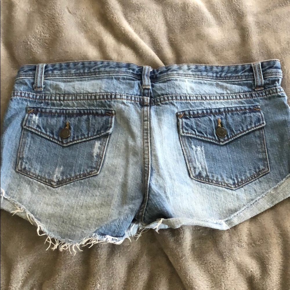 Shorts - Picture 2 of 2